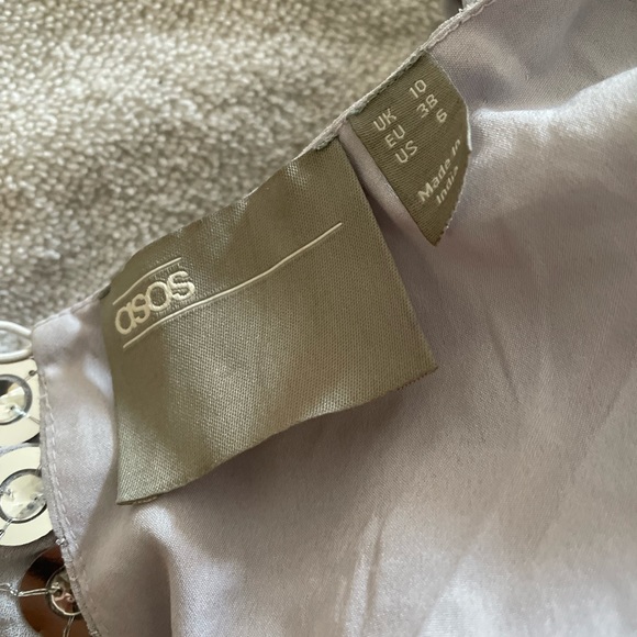 Brand new not worn selling cuz of size issue - Picture 2 of 8